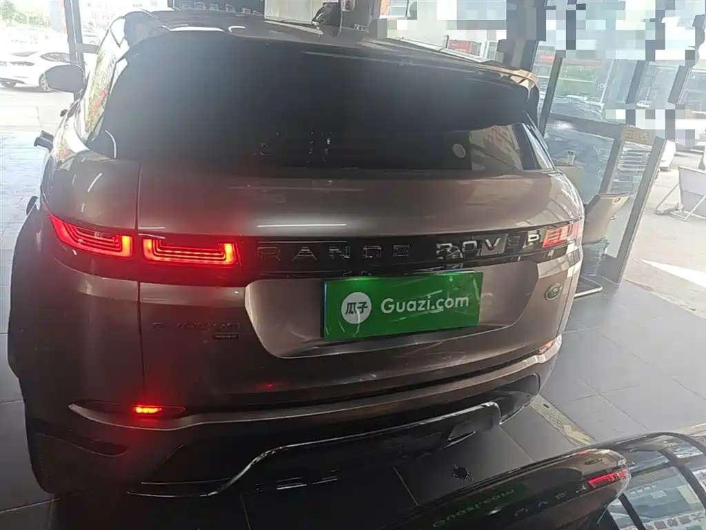 Land Rover Evoque 2023 — фото 6