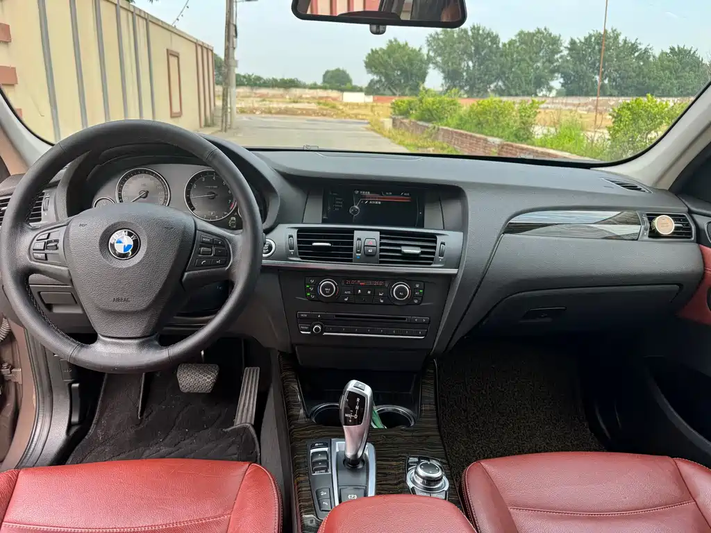 BMW X3 2014 — фото 9