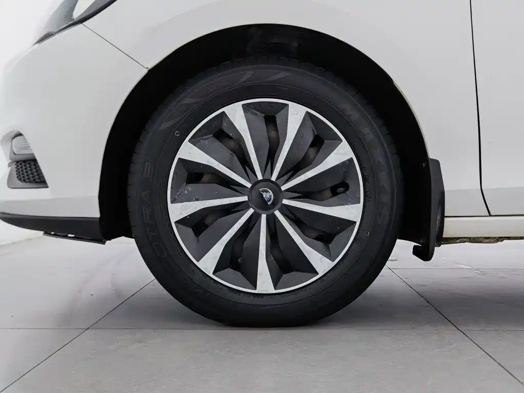 Buick Excelle 2021 — фото 17