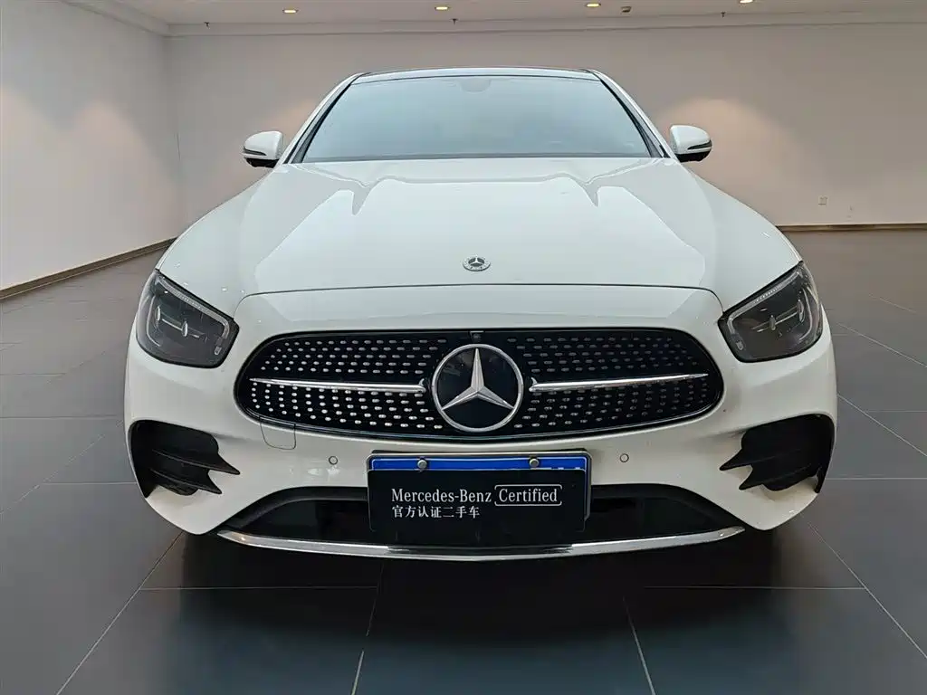 Mercedes-Benz E-Class 2023 — фото 4