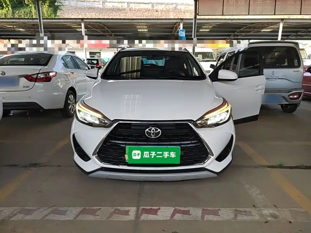 Toyota Yaris L 2022