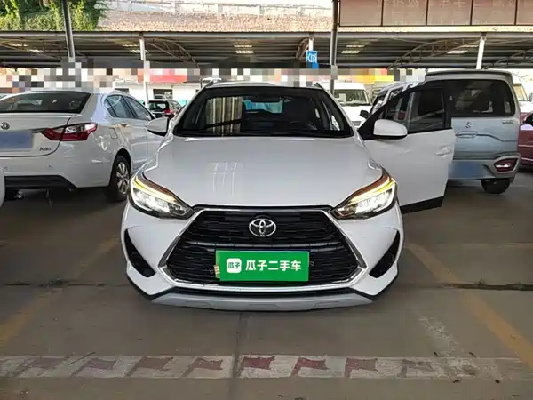 Toyota Yaris L 2022