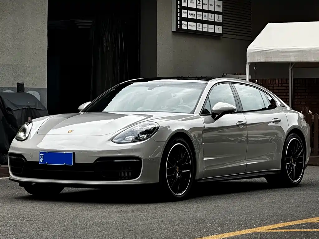 Porsche Panamera 2022 — фото 1