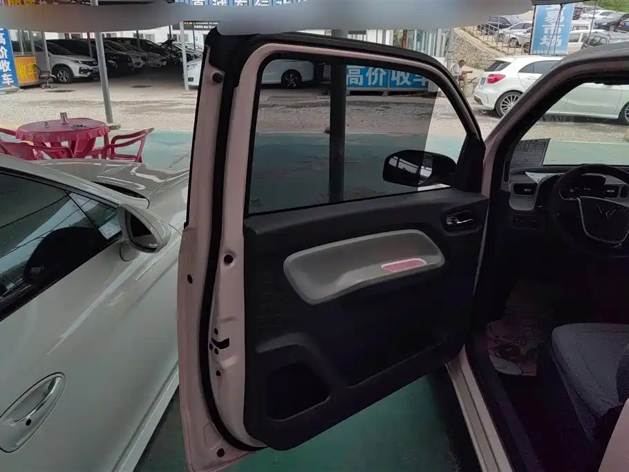 Wuling MINIEV 2023