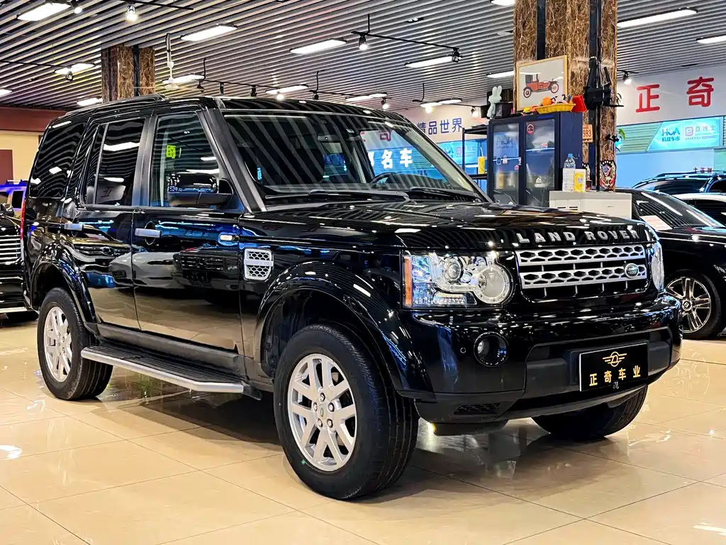 Land Rover Discovery 2010 — фото 1