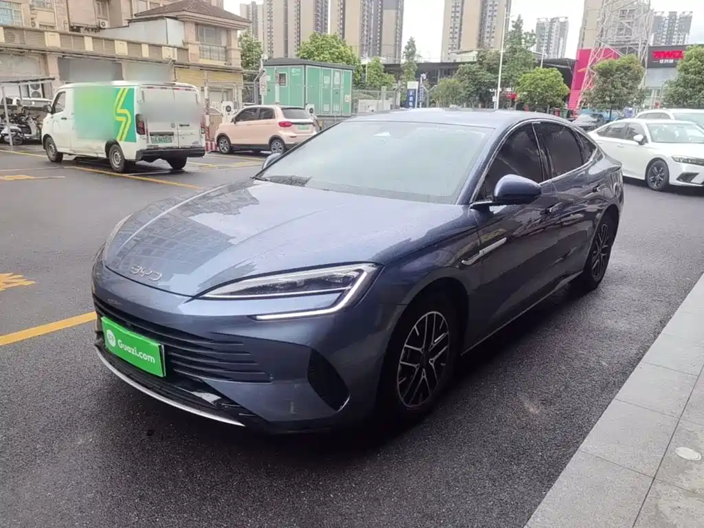 BYD Seal 07 DM-i 2025
