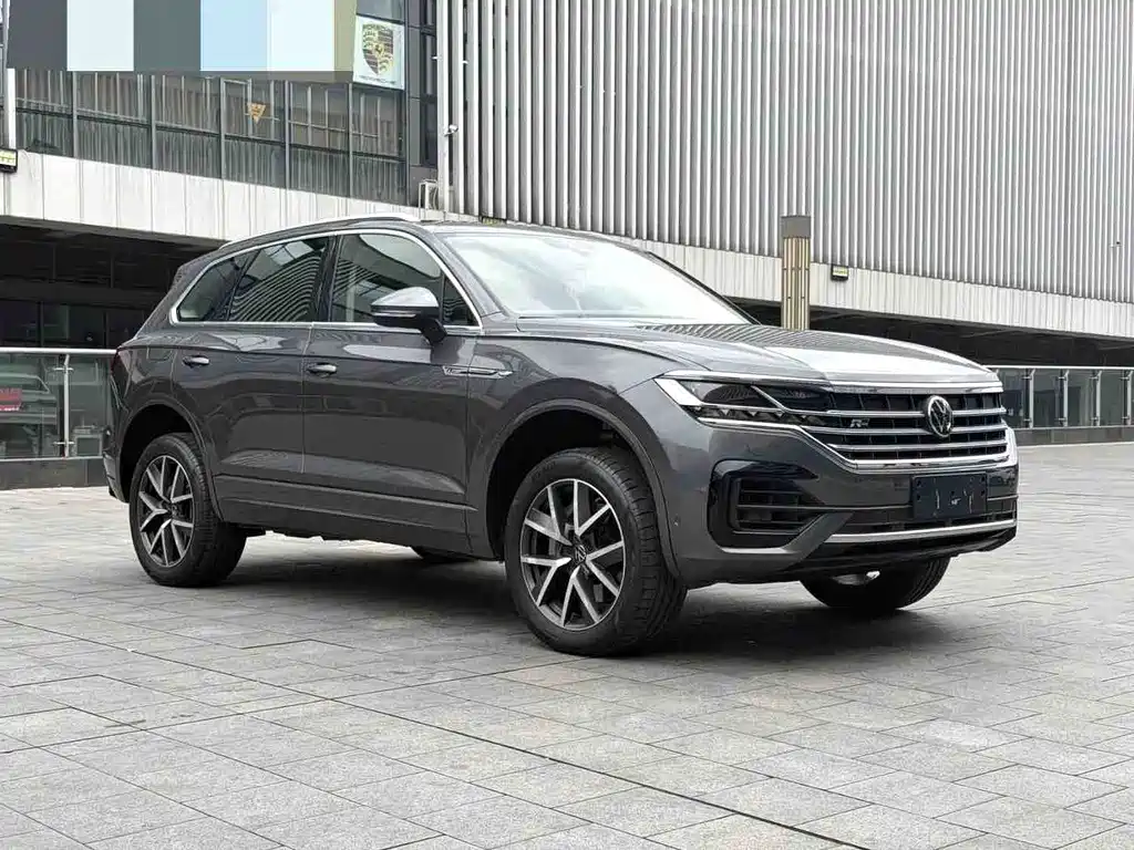 Volkswagen Touareg 2021 — фото 3