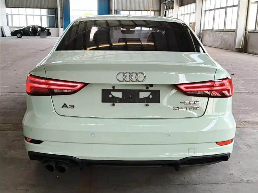 Audi A3 2018 — фото 6