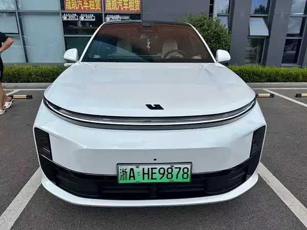 Li Auto L6 2026