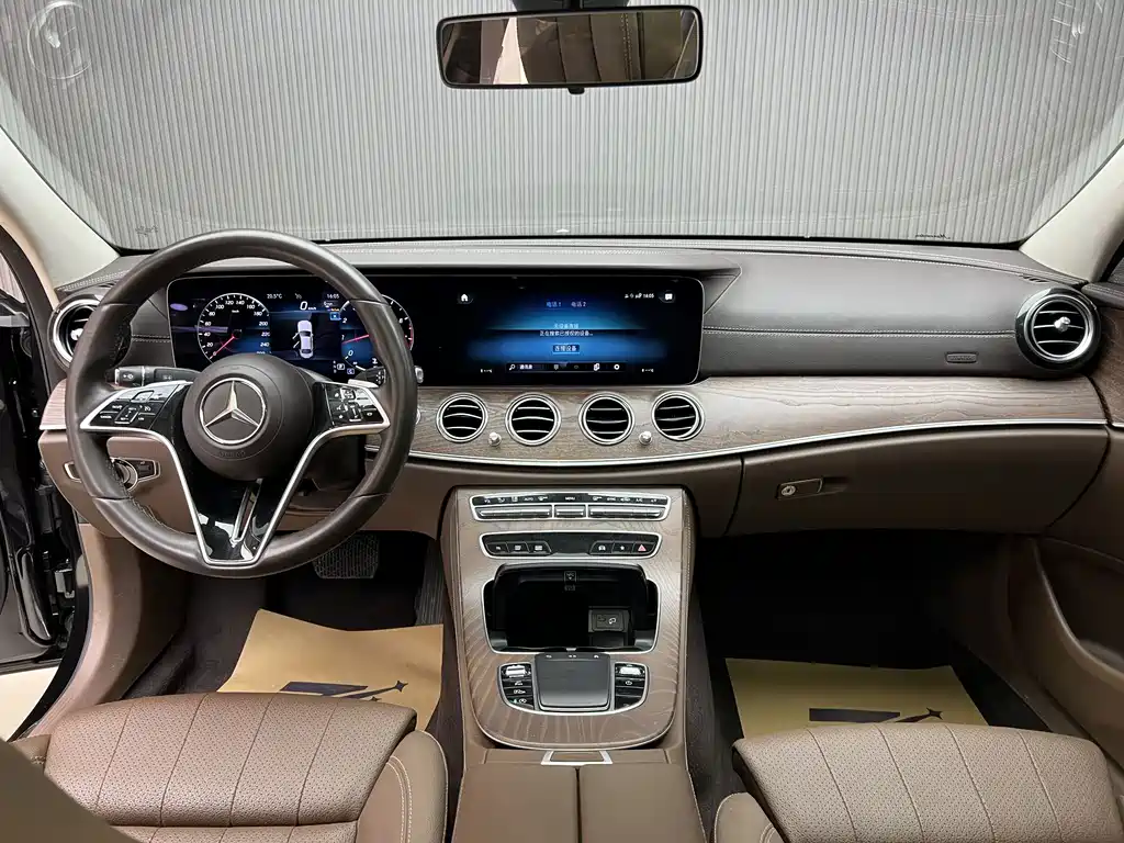 Mercedes-Benz E-Class 2023 — фото 7
