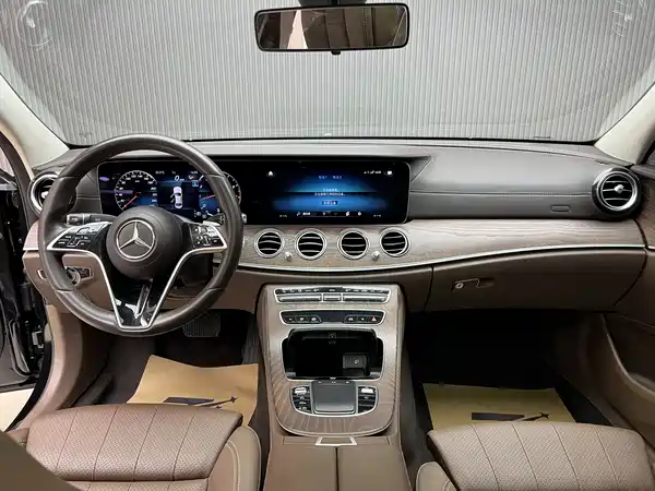 Mercedes-Benz E-Class 2023