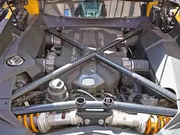 Lamborghini Aventador 2012
