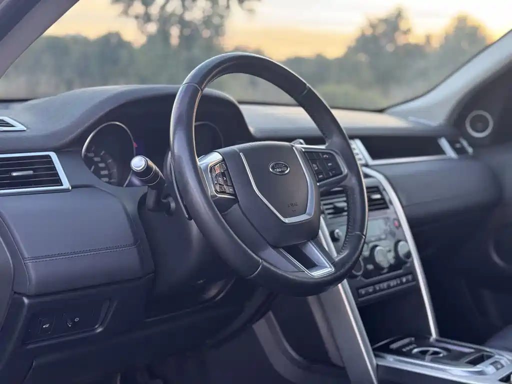 Land Rover Discovery Sport 2016 — фото 7