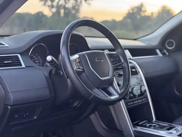 Land Rover Discovery Sport 2016