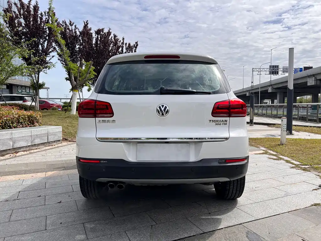 Volkswagen Tiguan 2016 — фото 9
