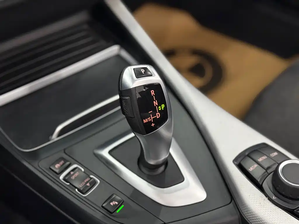BMW 2 Series 2018 — фото 10