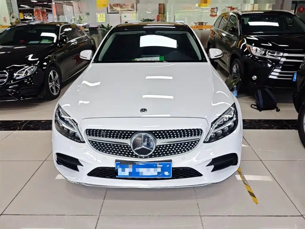 Mercedes-Benz C-Class 2022 — фото 3