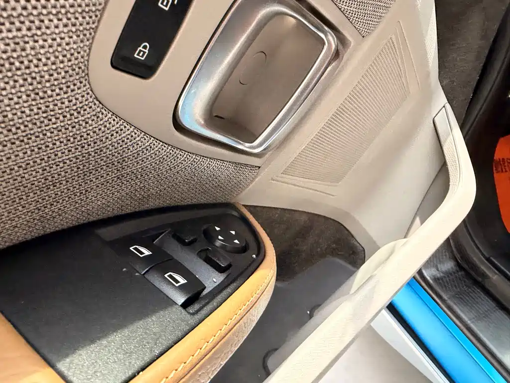 BMW i3 2015 — фото 14