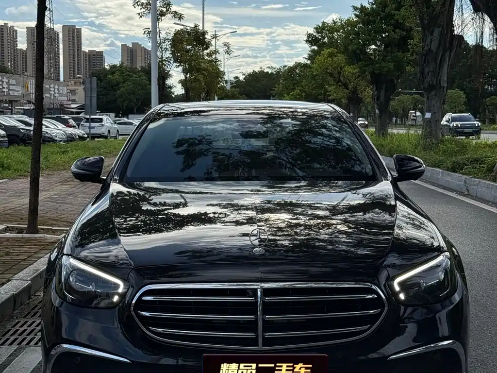 Mercedes-Benz E-Class 2022