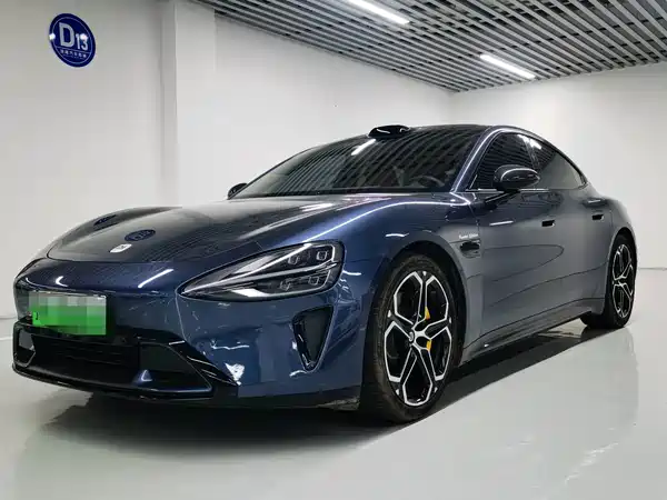Xiaomi SU7 2024
