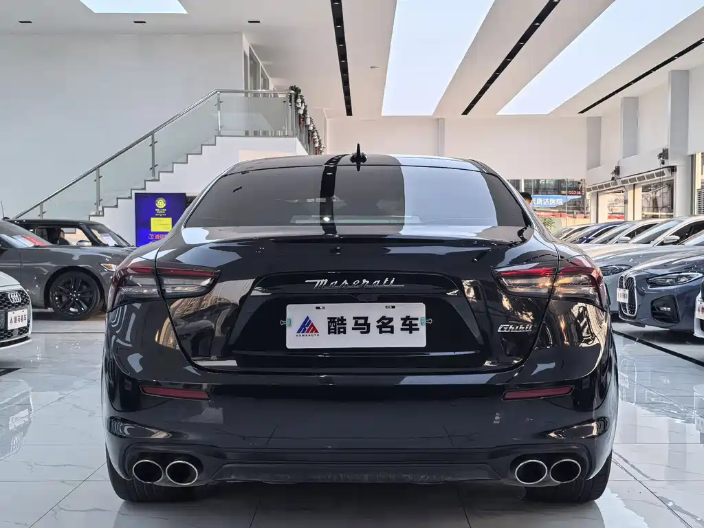 Maserati Ghibli 2020 — фото 14