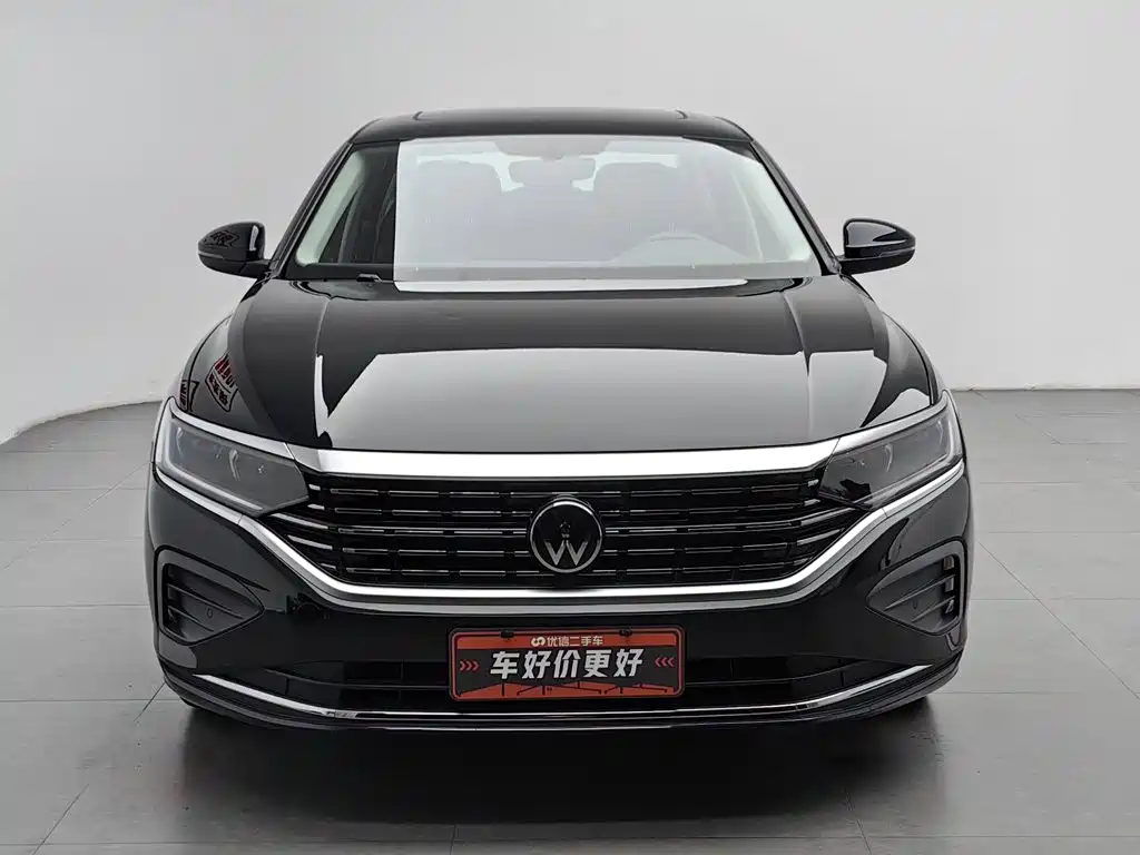 Volkswagen Passat 2024