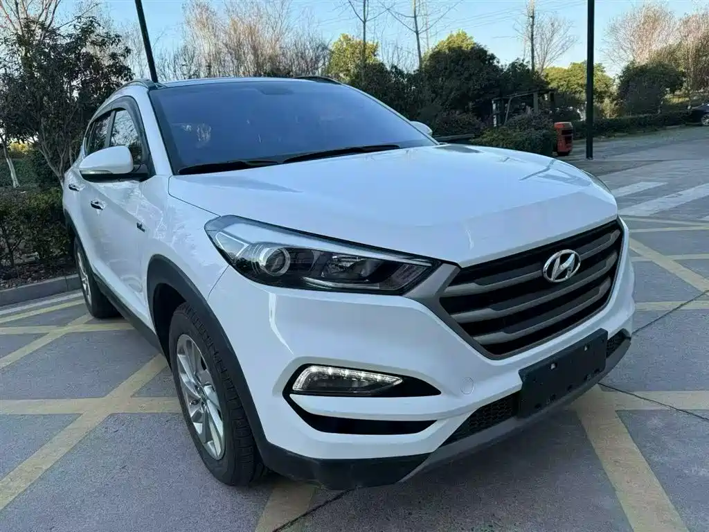 Hyundai Tucson 2017 — фото 16