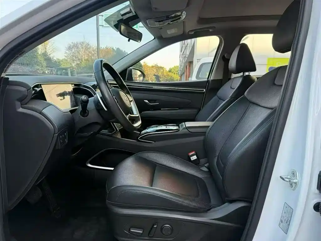 Hyundai Tucson 2023 — фото 24