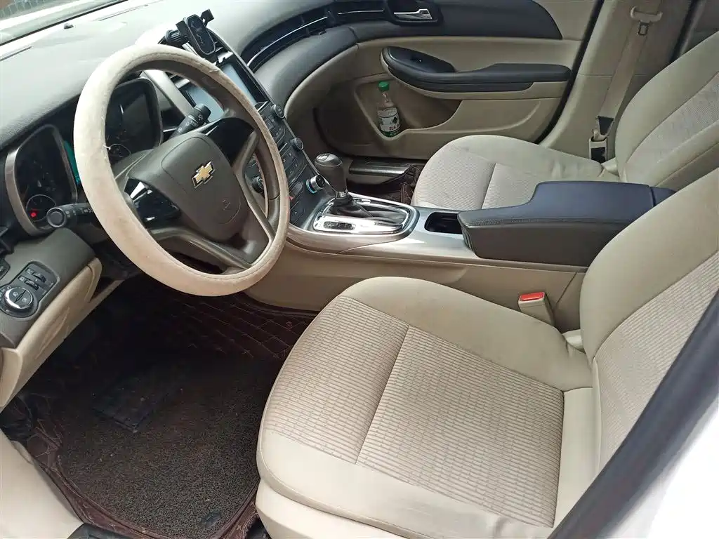 Chevrolet Malibu 2015 — фото 15