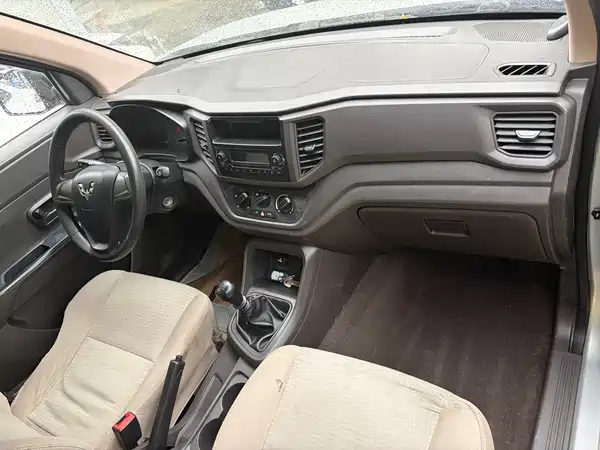 Wuling Hongguang V 2021