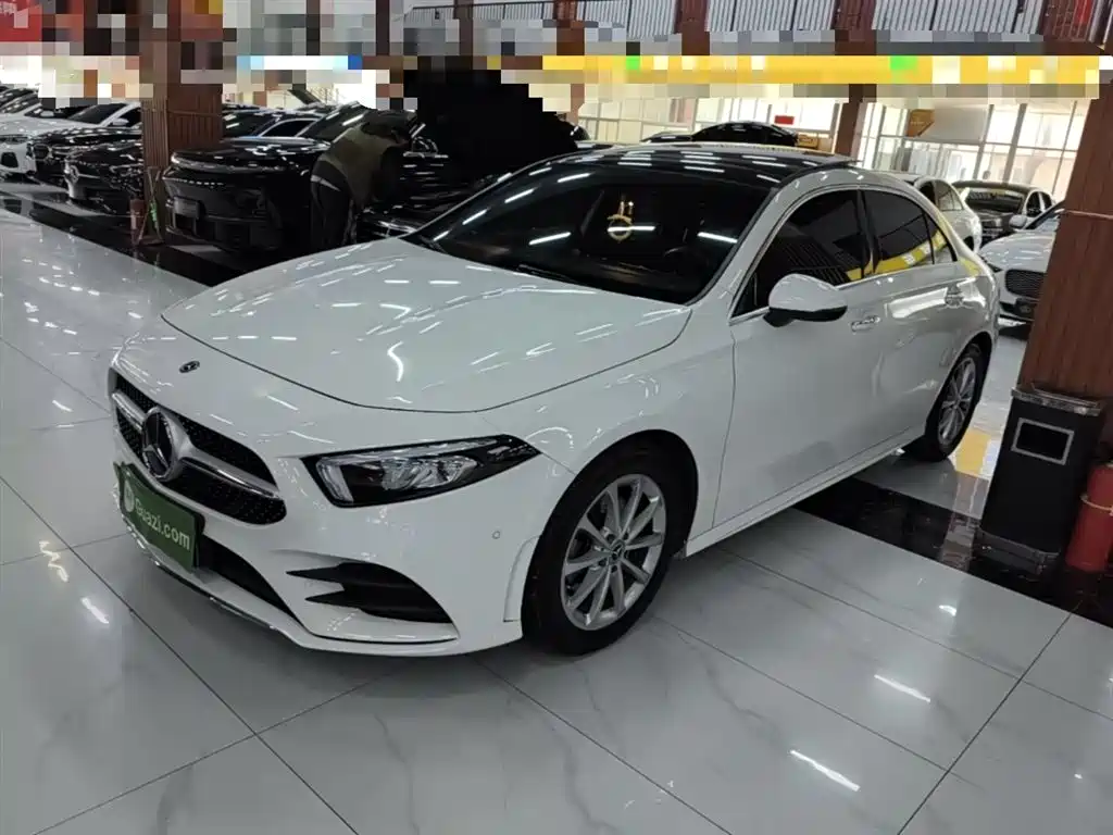 Mercedes-Benz A-Class 2020 — фото 2