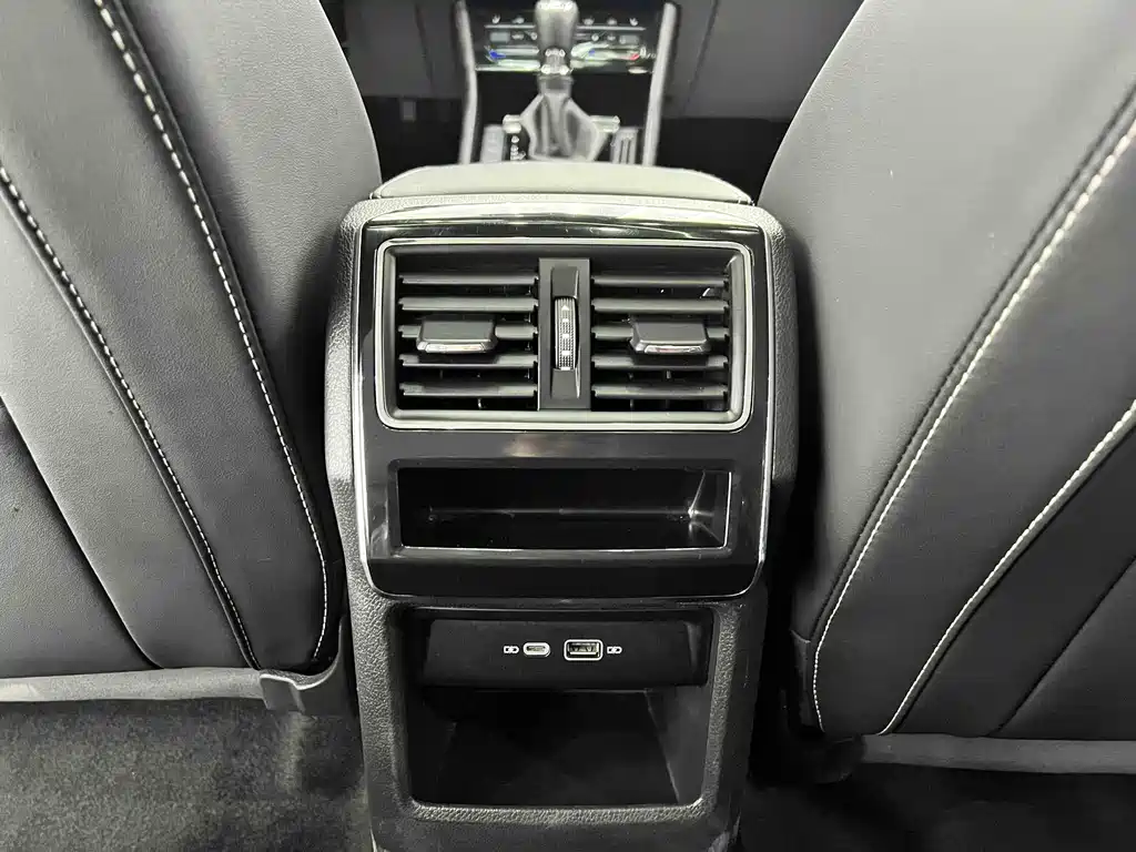Skoda Superb 2023 — фото 14
