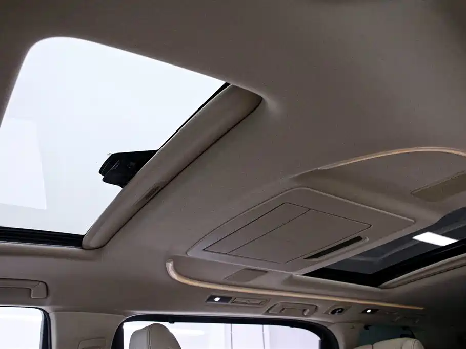 Toyota Vellfire 2020 — фото 10