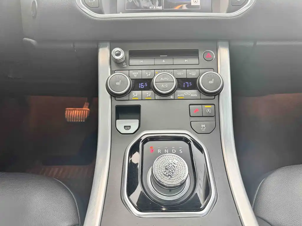 Land Rover Evoque 2017 — фото 14