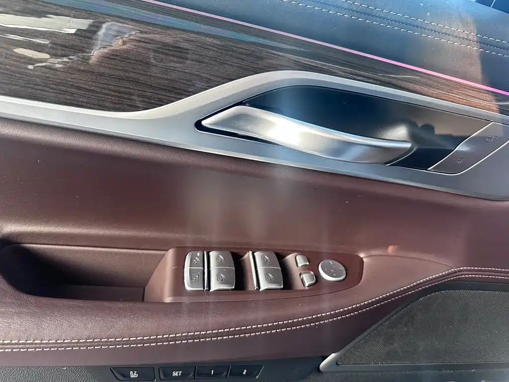 BMW 7 Series 2019 — фото 26
