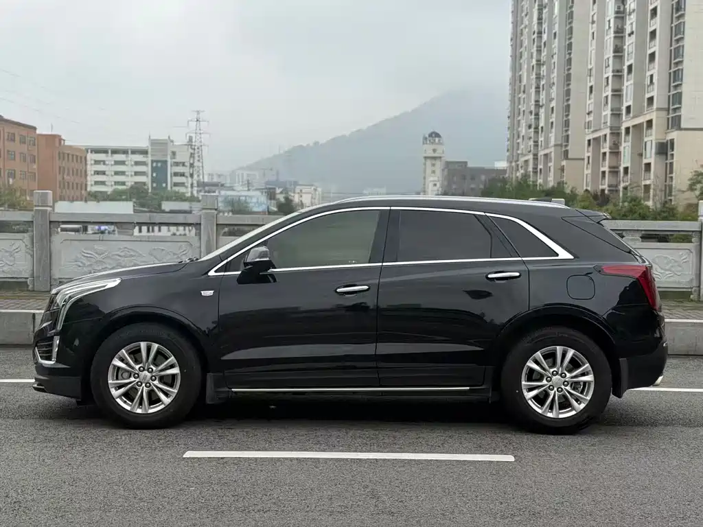 Cadillac XT5 2020 — фото 9