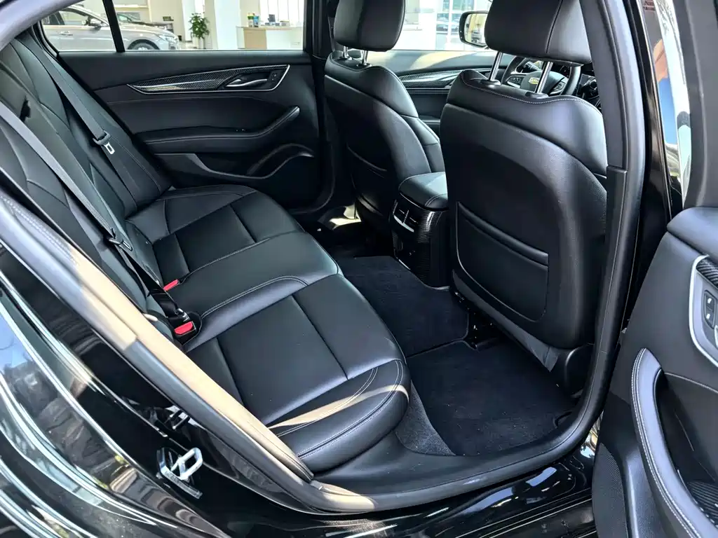 Cadillac CT5 2020 — фото 10