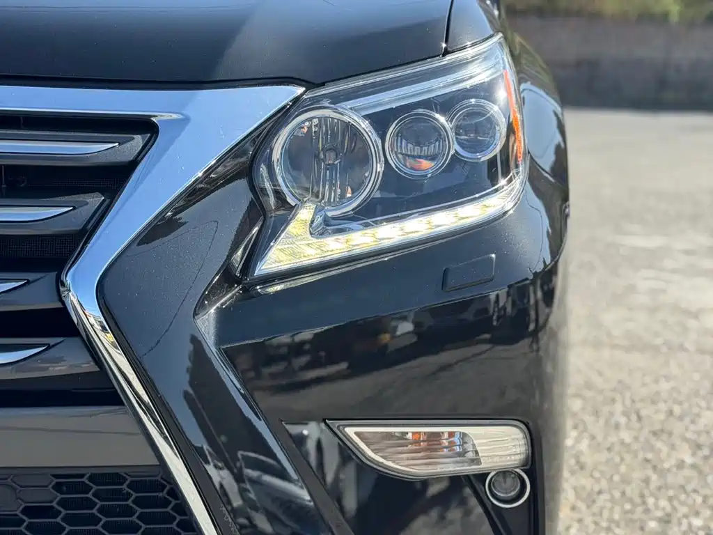 Lexus GX 2016 — фото 14