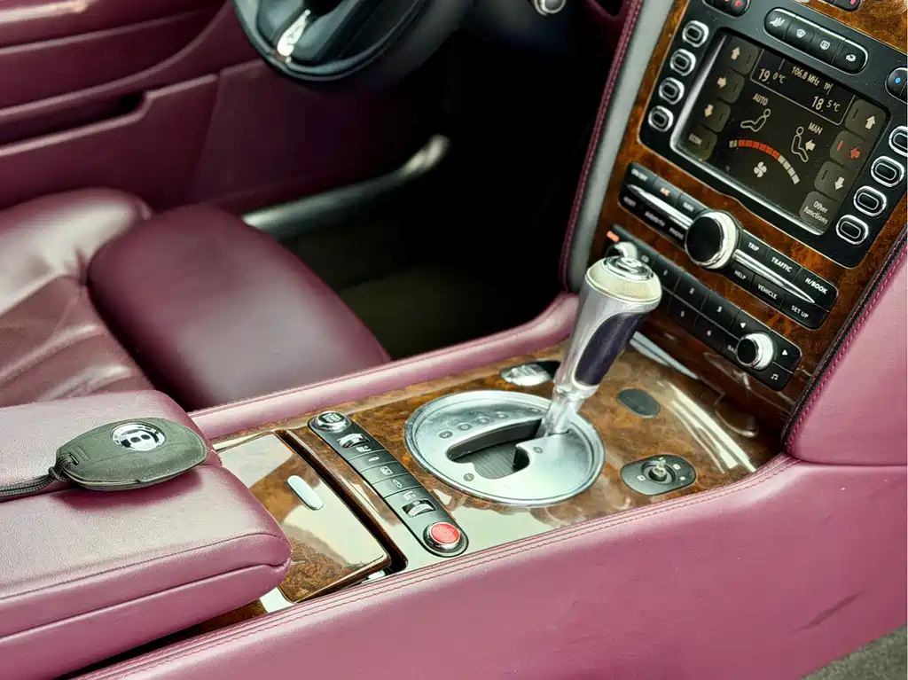 Bentley Flying Spur 2008 — фото 16