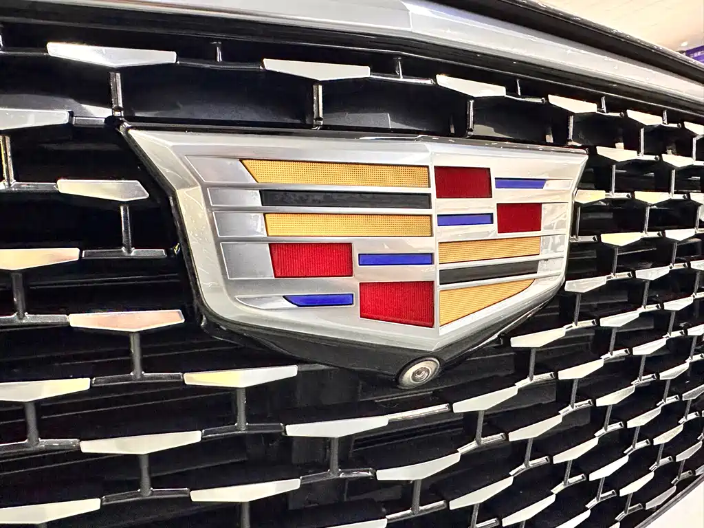 Cadillac XT6 2022 — фото 6