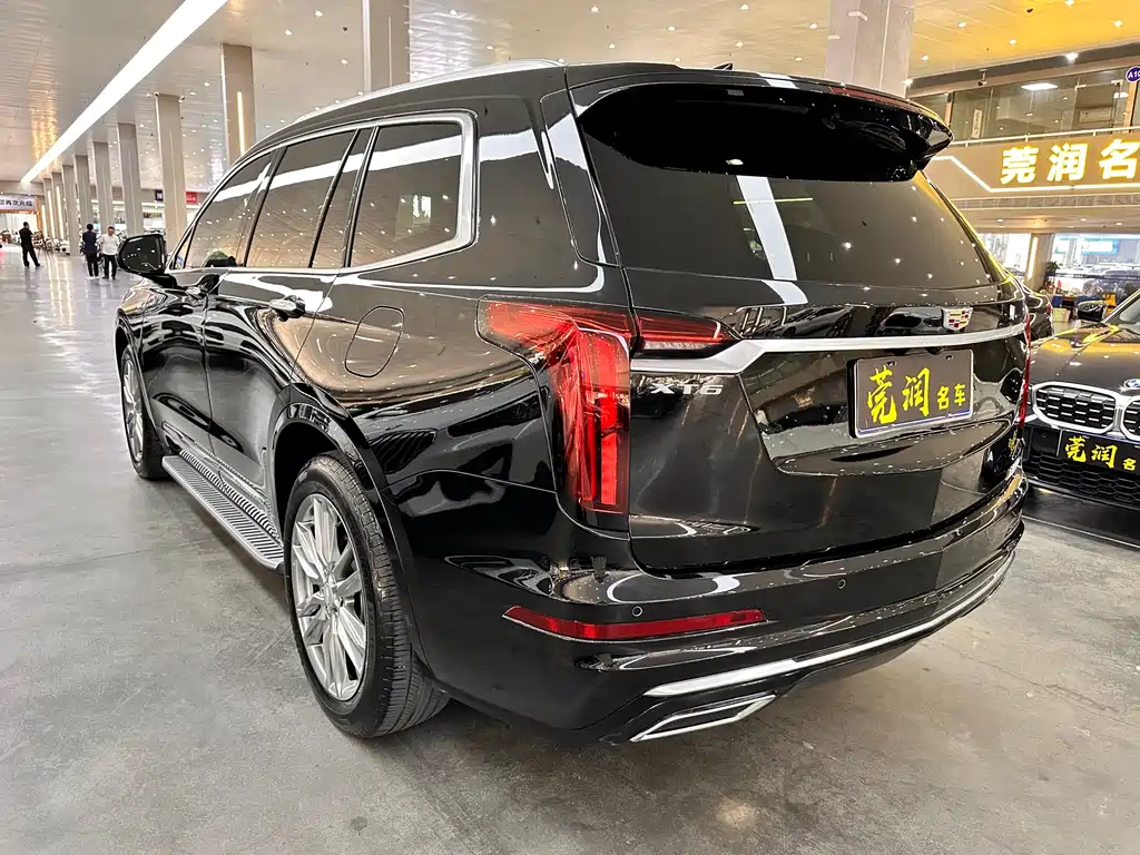 Cadillac XT6 2022 — фото 15