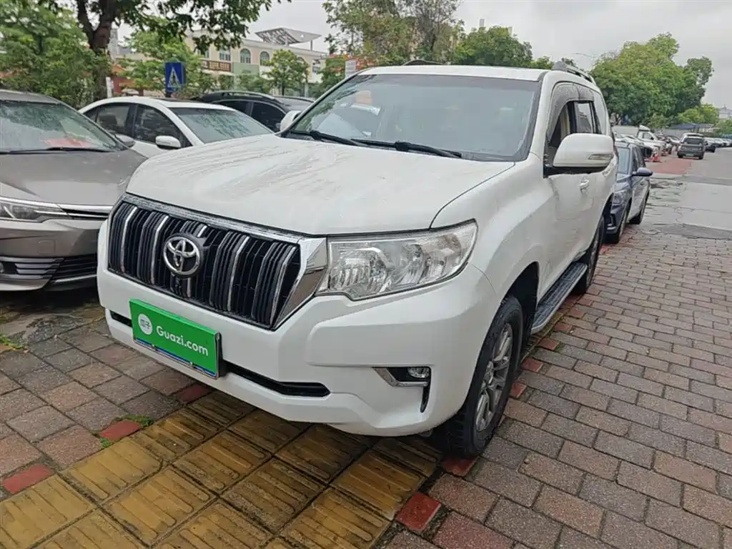 Toyota Prado 2018