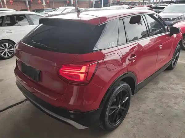 Audi Q2L 2018