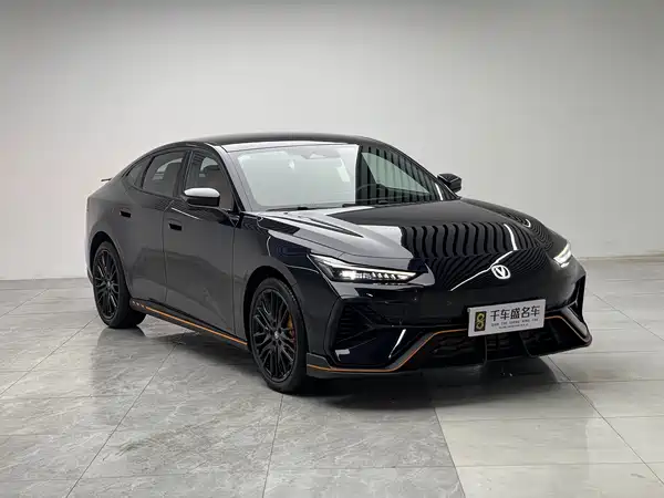 Changan UNI-V 2025