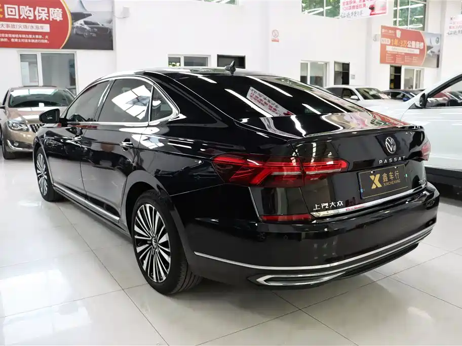 Volkswagen Passat 2021