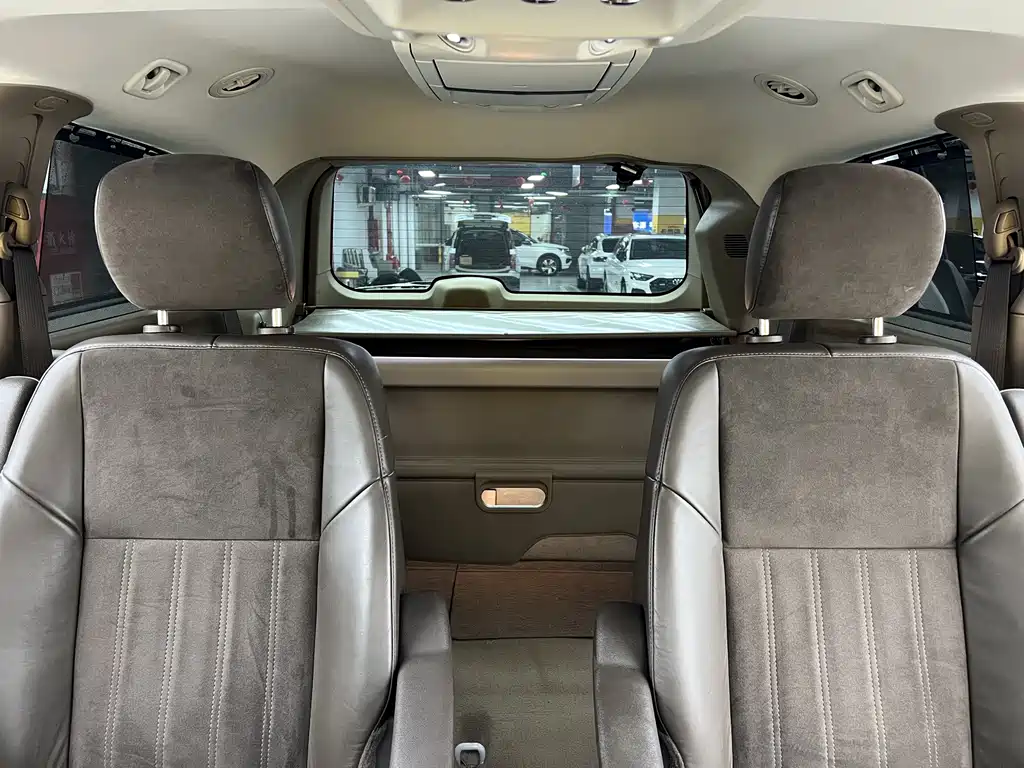 Chrysler Grand Voyager 2017 — фото 10