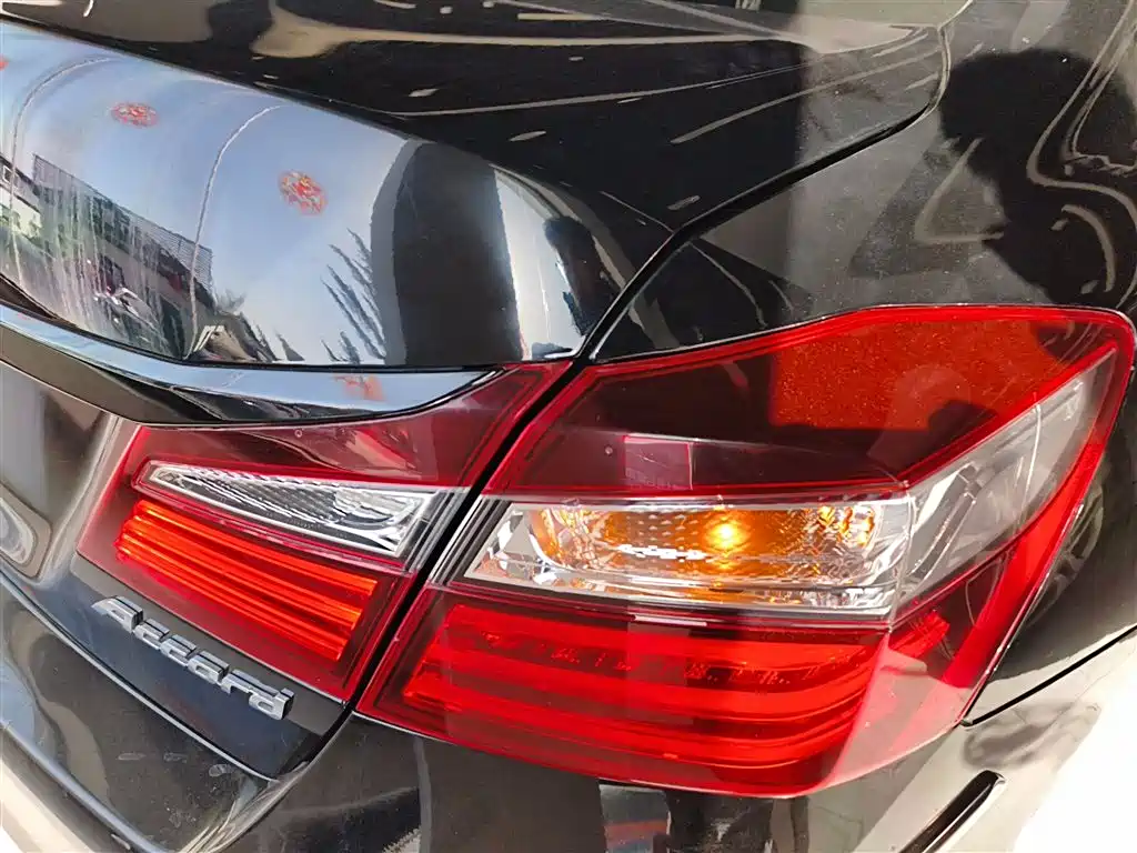 Honda Accord 2017 — фото 8