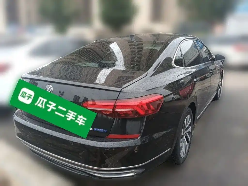 Volkswagen Passat Plug-In Hybrid 2021 — фото 6