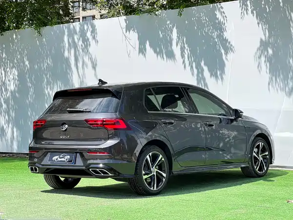 Volkswagen Golf 2023