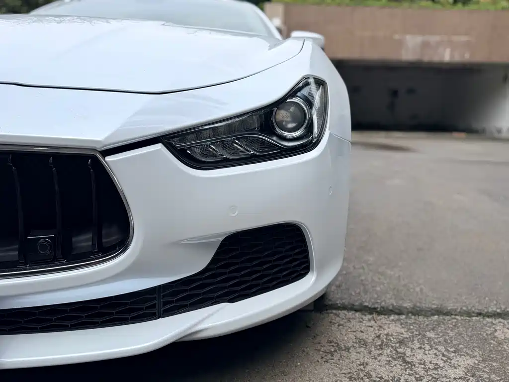 Maserati Ghibli 2016 — фото 9